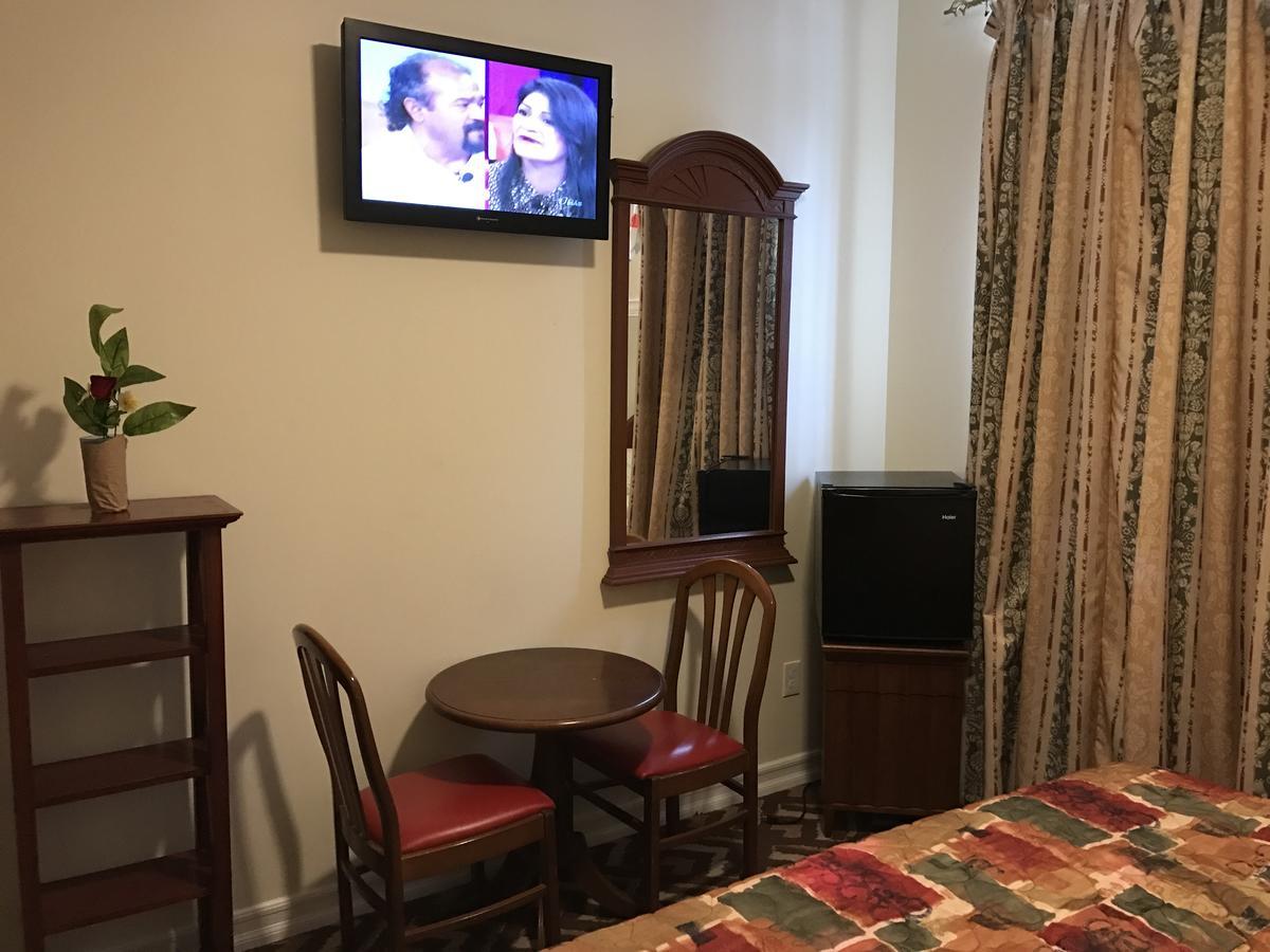 Waterbury Big Apple Motel Екстер'єр фото